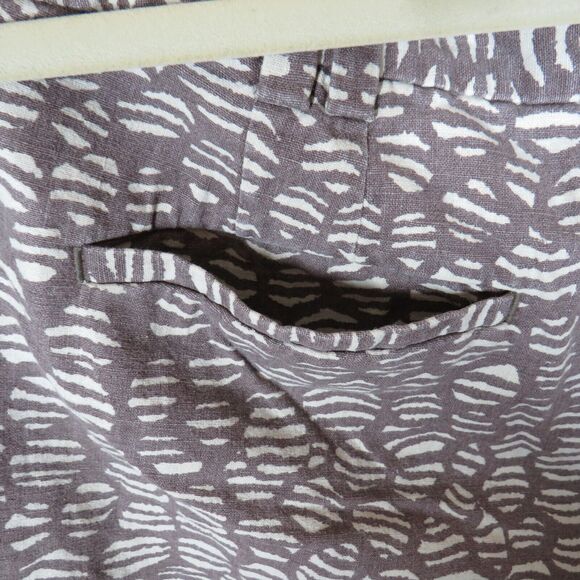 Ann Taylor Loft Brown Animal Print Linen Blend Chino Shorts -Pockets- Size 16 - Picture 6 of 6